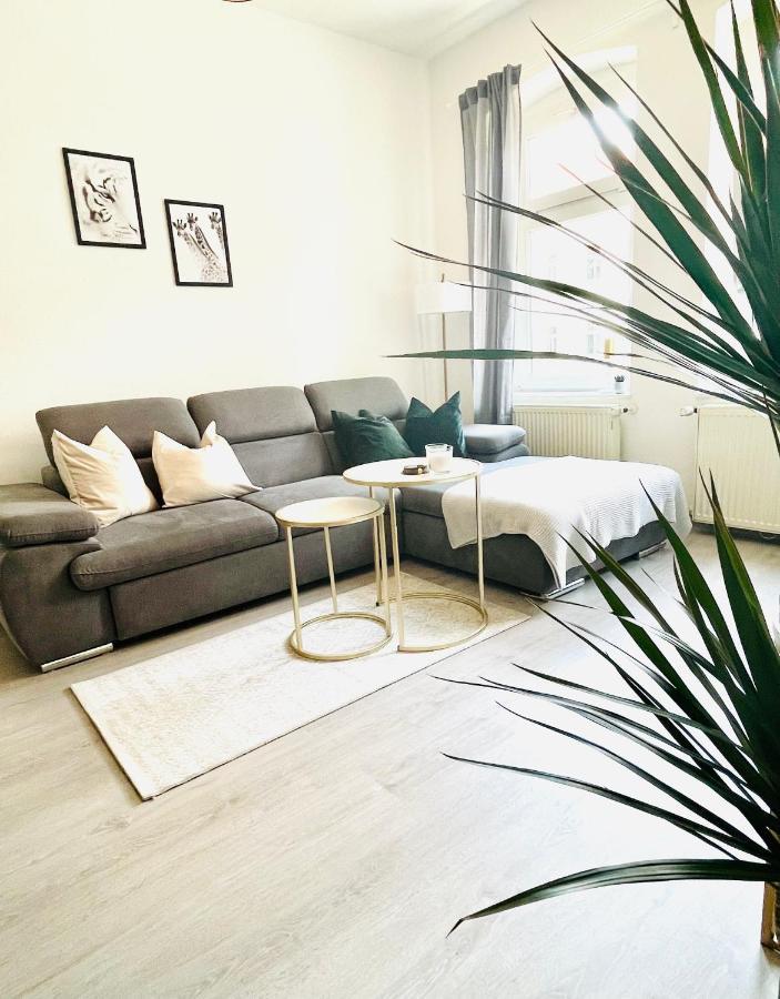 Renoviertes Apartment In Zentraler Lage - Wlan, Smart-Tv, Kueche, Balkon Und Queensize-Bett Fuer 4 Gaeste Erfurt Dış mekan fotoğraf