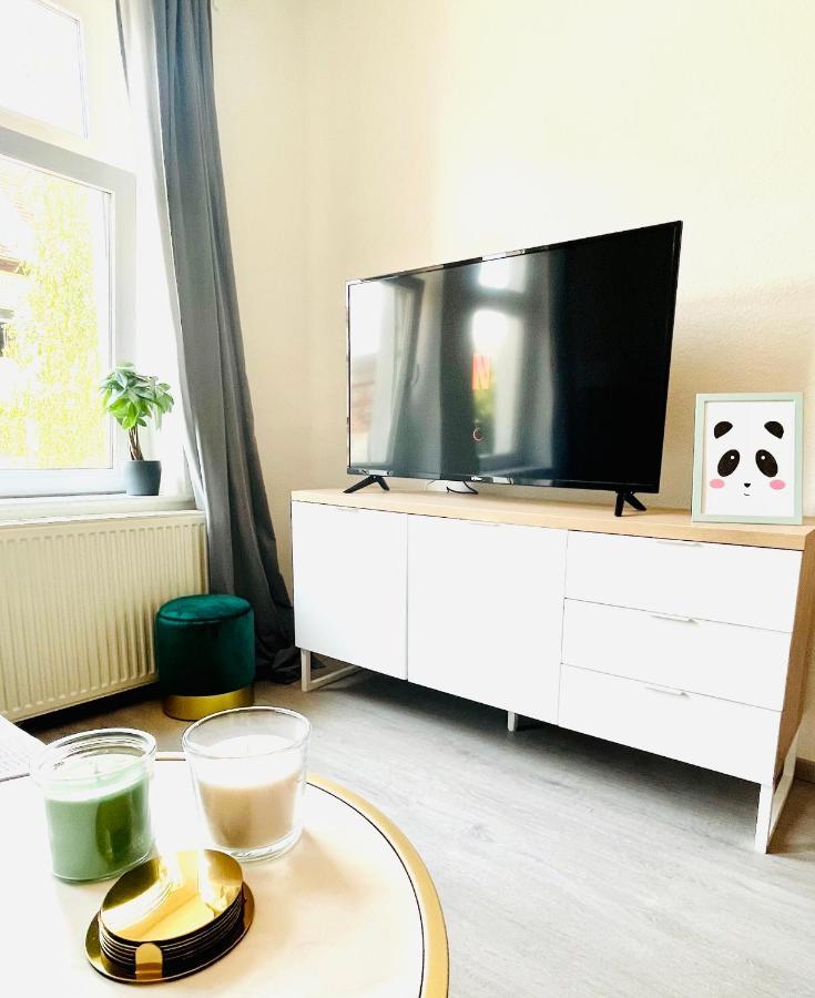 Renoviertes Apartment In Zentraler Lage - Wlan, Smart-Tv, Kueche, Balkon Und Queensize-Bett Fuer 4 Gaeste Erfurt Dış mekan fotoğraf