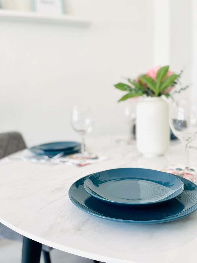 Renoviertes Apartment In Zentraler Lage - Wlan, Smart-Tv, Kueche, Balkon Und Queensize-Bett Fuer 4 Gaeste Erfurt Dış mekan fotoğraf