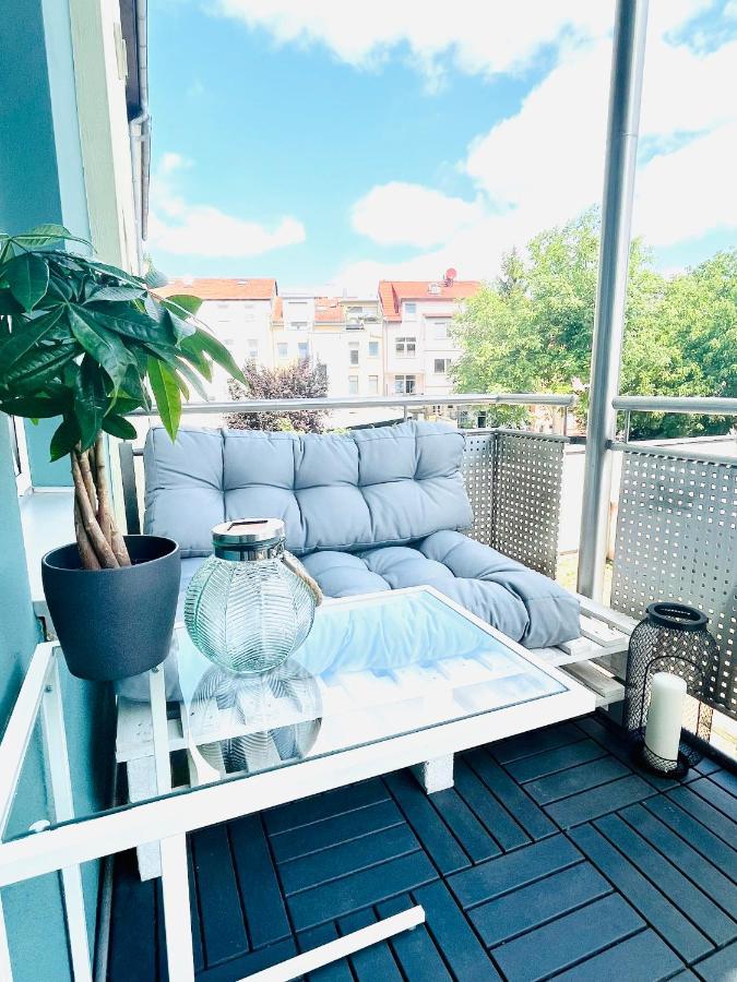 Renoviertes Apartment In Zentraler Lage - Wlan, Smart-Tv, Kuche, Balkon Und Queensize-Bett Fur 4 Gaste Erfurt Dış mekan fotoğraf